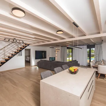 Olia * ואסיליקי