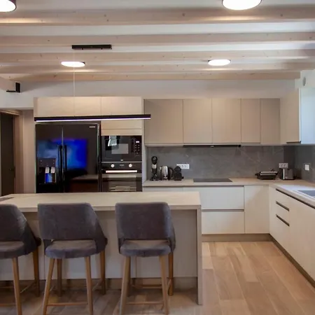 Olia וילה ואסיליקי